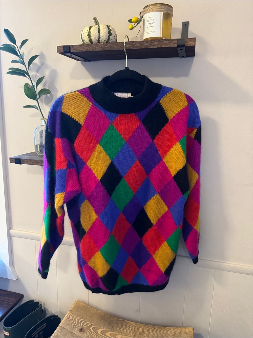 VTG Patterned Crew Neck Sweater made w/rabbitt hair & lamb wool - MP